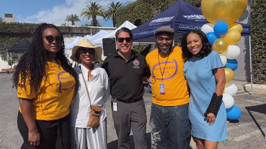 4 ECSW members with CD8 staff